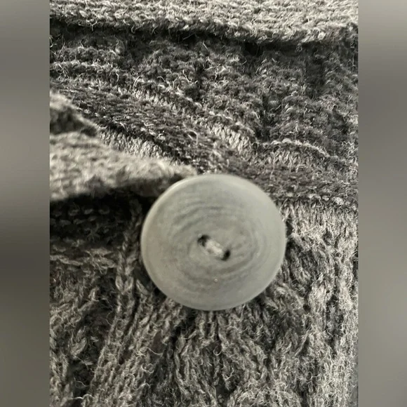 Inis Crafts Irish Wool Cardigan - Picture 6 of 11